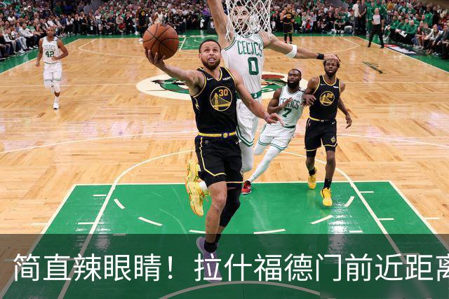 简直辣眼睛！拉什福德门前近距离打门，直接打出高射炮